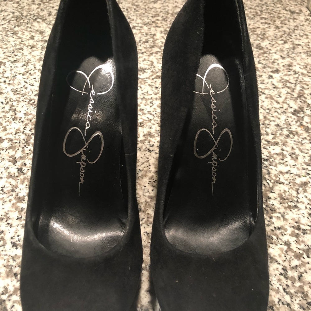 Jessica Simpson pumps 6